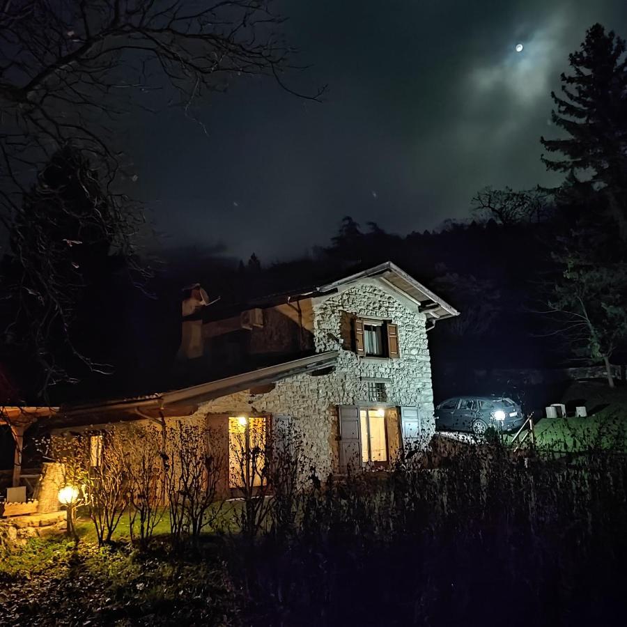 הוילה Ceniga Casa Al Castagneto מראה חיצוני תמונה