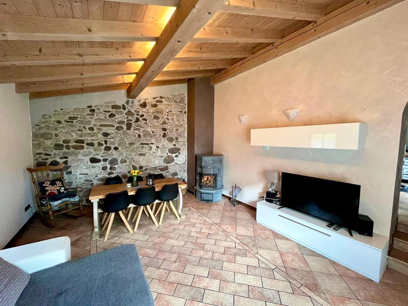 הוילה Ceniga Casa Al Castagneto מראה חיצוני תמונה