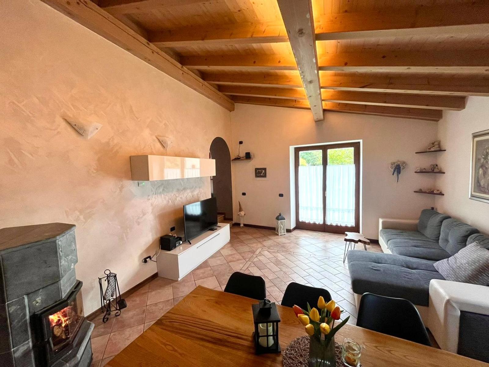הוילה Ceniga Casa Al Castagneto מראה חיצוני תמונה