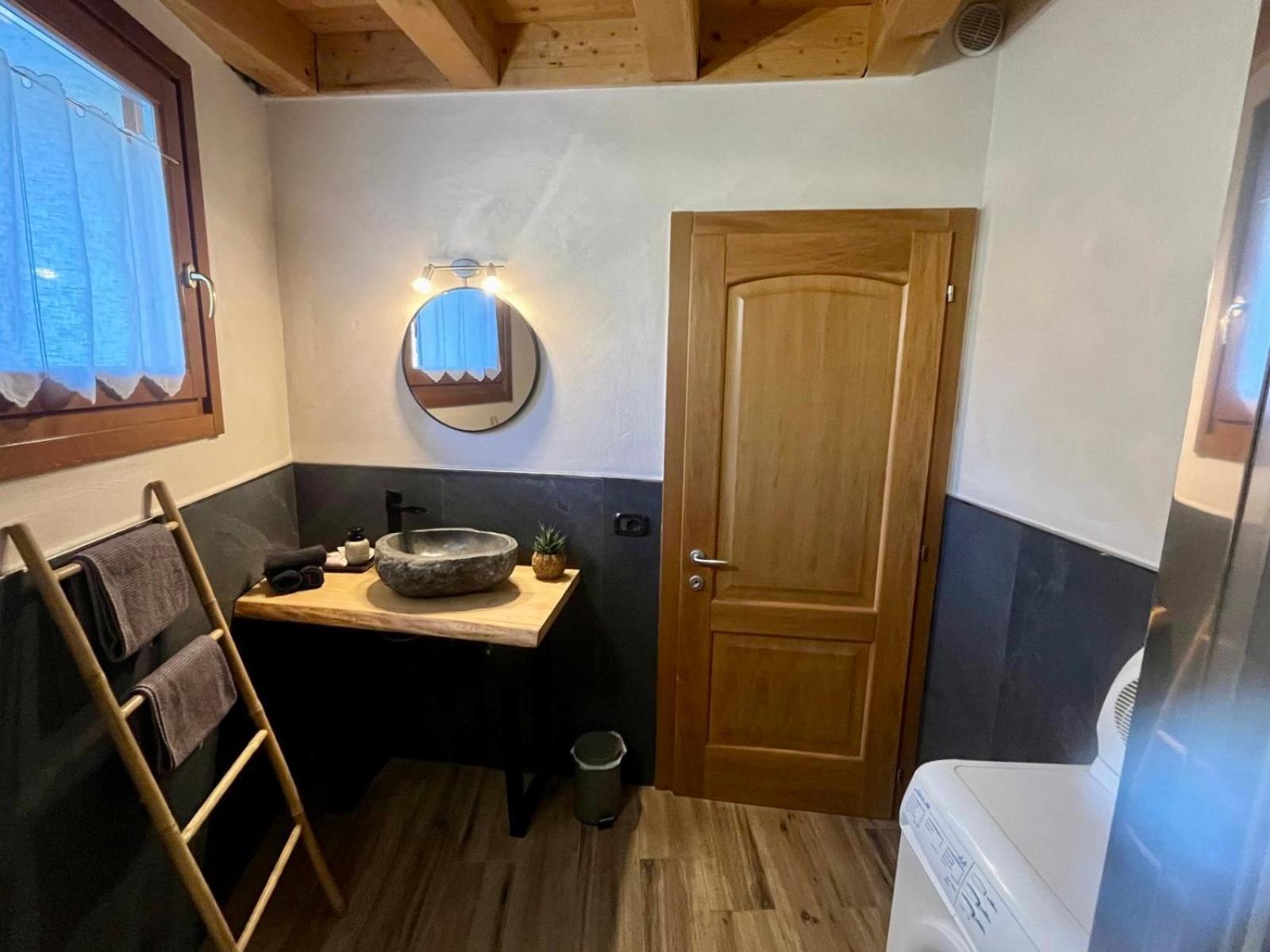 הוילה Ceniga Casa Al Castagneto מראה חיצוני תמונה